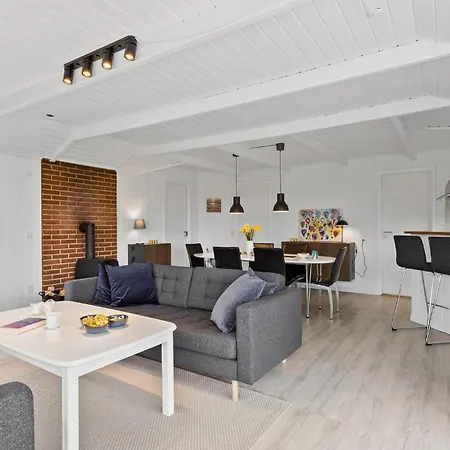 Vakantiehuis 3 Bedroom Amazing In *